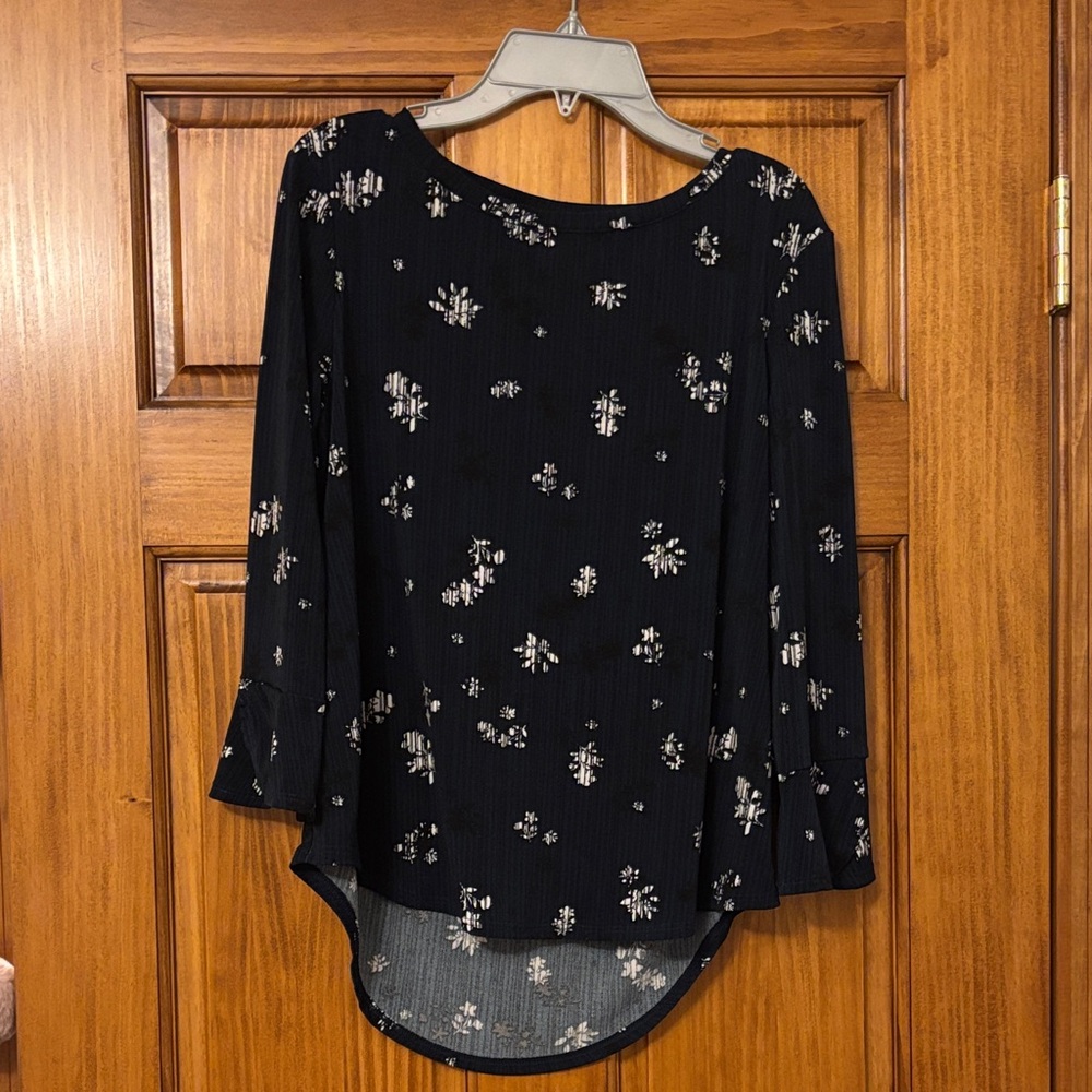 Chic Navy Floral Women's Blouse